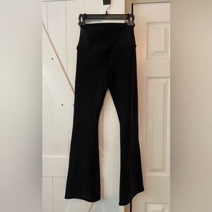 Alo Airbrush leggings 7/8 flare